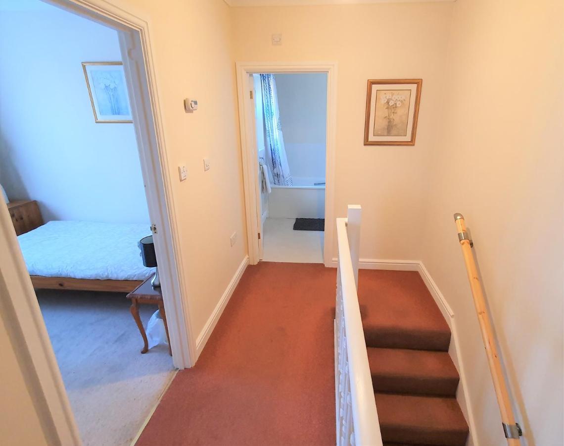 Friars Walk Houses With 2 Bedrooms, 2 Bathrooms, Fast Wi-Fi And Private Parking ซิททิงบอร์น ภายนอก รูปภาพ